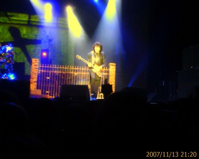 About 15 minutes into the gig!