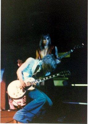 qr-live-kgran-0001.jpg