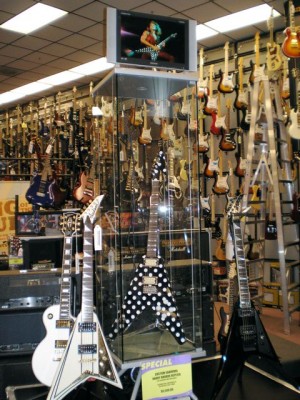 RR Display 1.jpg