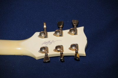 gibsonbackheadstock.jpg