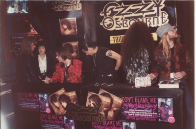 Ozzy signing Tower records 1990.jpg