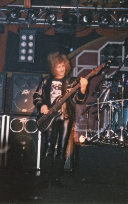 Ozzy Newcastle Mayfair 1988 -4.jpg