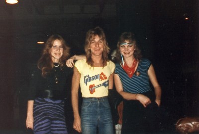 Randy_Rhoads_Last_Photo_knoxville_tennessee_march_18_1982.jpg