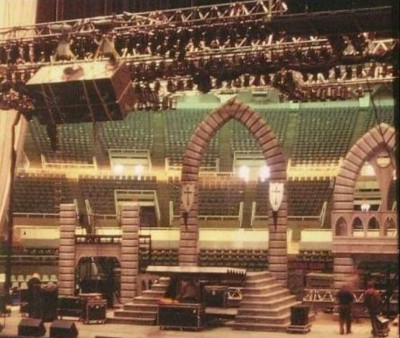 Ozzy Diary stage being built 1982.jpg